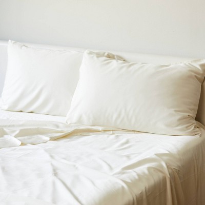 300 Thread Count 100% Rayon from Bamboo Solid Pillowcase Set - BedVoyage