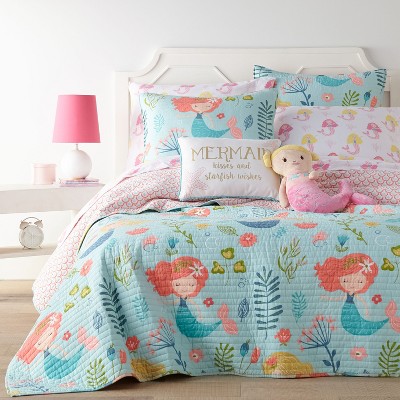 Andrina Quilt Set - One Full/queen Quilt And Two Standard Shams ...