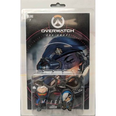 Overwatch Ana and Soldier 76 Comic Book and Backpack Hanger Two-Pack - by  Blizzard Entertainment Blizzard Entertainment (Mixed Media Product)