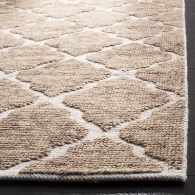 Ivory Geometric Handmade Wool 4' x 6' Tufted Area Rug