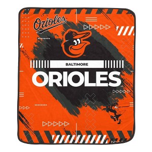 MLB Baltimore Orioles Game Tech Ultra Cozy Throw Blanket - 1 of 2