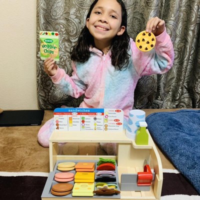 Melissa & Doug Slice & Stack Sandwich Counter 