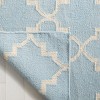 Dhurries DHU554 Hand Woven Flat Weave Indoor Rugs - Safavieh - 4 of 4