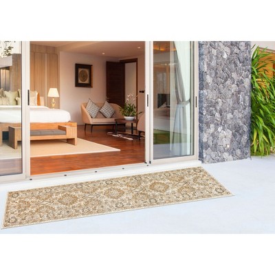 Sandy Floral 24" Synthetic Traditional Flatweave Area Rug