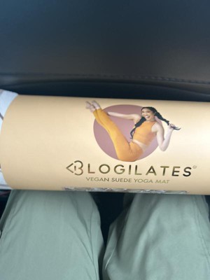 Blogilates - AHHH!!!! 4 new yoga mats designs! All made of vegan  microsuede, super cushy at 5mm, and they only weigh 1.4 lbs (not 9 lbs like  other mats).  Which is