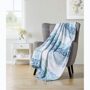 Kate Aurora Coastal Living Blue Ombre Seashells Ultra Plush Accent Throw Blanket - 50 in. W x 70 in. - 1 of 1