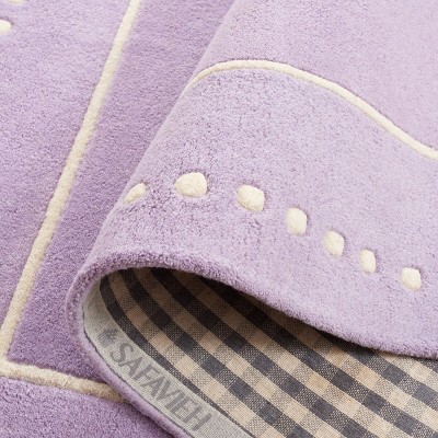 Handmade Lavender and Ivory Wool Tufted Area Rug, 4' x 6'