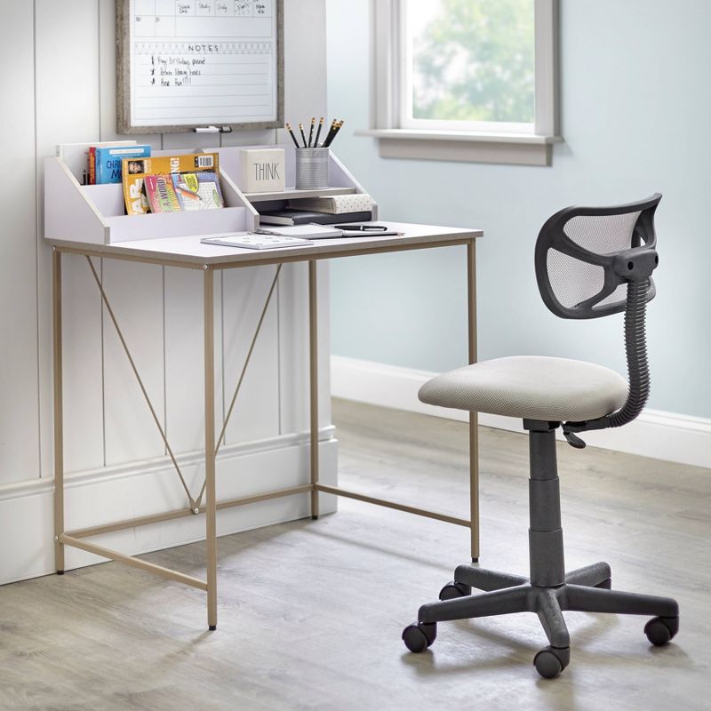 Quincy Desk - Buylateral, 3 of 5