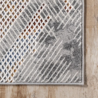 Light Gray Rectangular Trellis Synthetic Area Rug, 5' x 8'