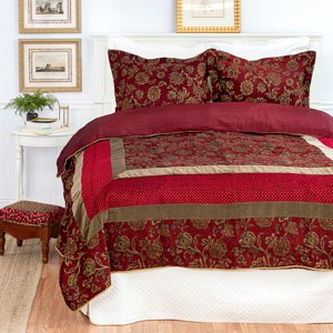 C&F Home Enchantment F/Q Coverlet - 1 of 3