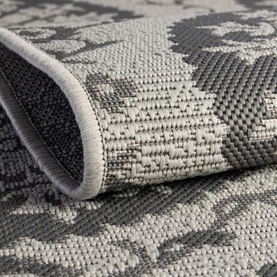 Gray Abstract Easy-Care Synthetic Outdoor Rug 9' x 12'