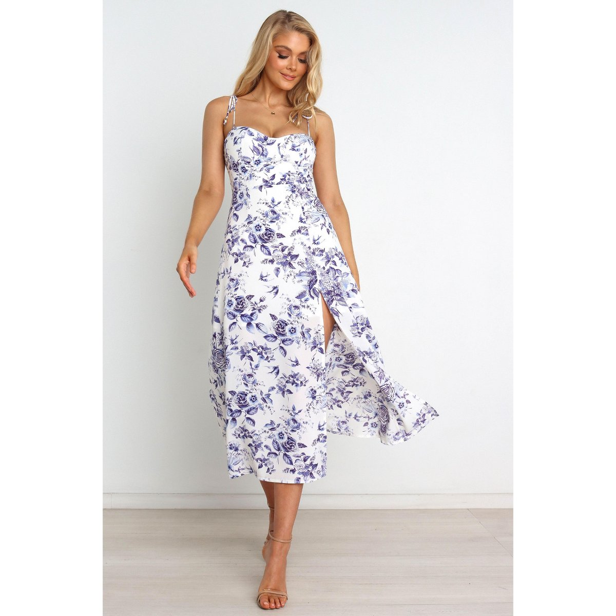 Женские платья Petal and Pup Women's Azelia Dress - Blue Floral 12 — фото 2
