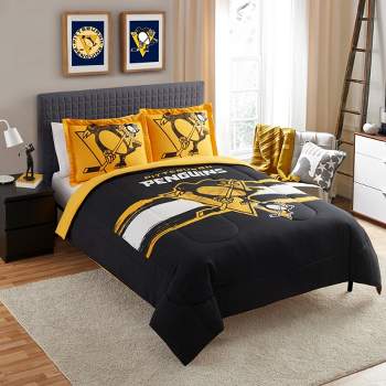 Pittsburgh Penguins X Looney Tunes T-shirt - Trends Bedding