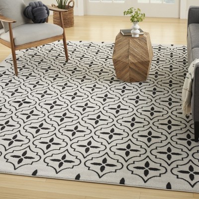 Ivory and Black Moroccan Trellis 8' x 10' Outdoor Rug
