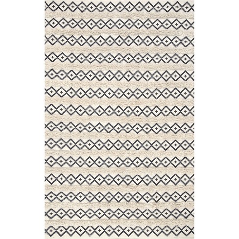 Nuloom Hand Loomed Cotton Teyana Indoor Area Rug - image 1 of 4