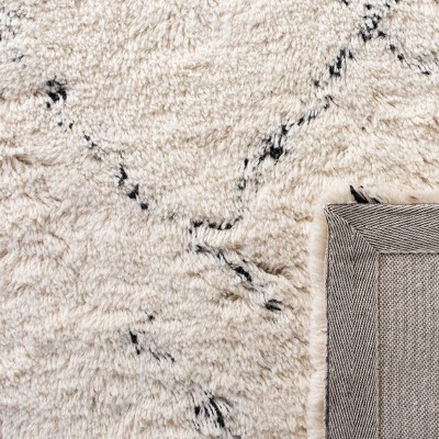 Ivory and Black Hand-Tufted Wool Shag Area Rug, 5' x 8'