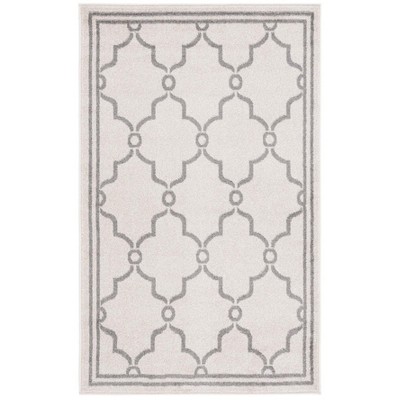 Amherst AMT414 Power Loomed Indoor Rug -Safavieh
