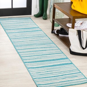 Castara Wavy Stripe Modern Indoor/Outdoor Area Rug - JONATHAN Y - 1 of 4