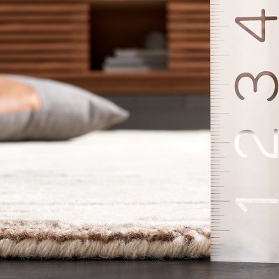 Ivory and Gray Hand-Tufted Wool Rectangular Area Rug, 5' x 8'