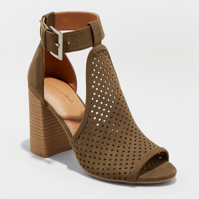 target womens wide width shoes