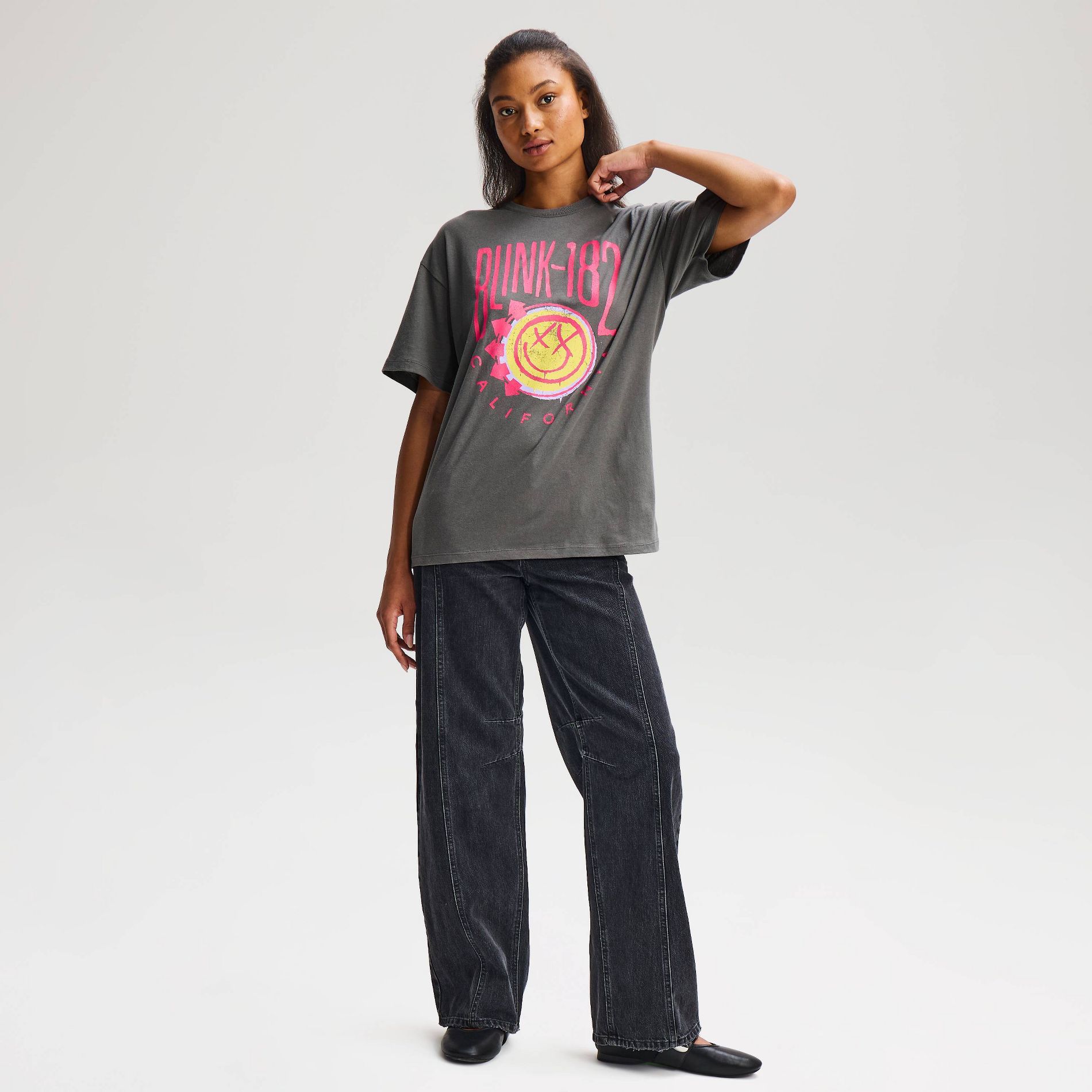 Women's Blink-182 Oversized Short Sleeve Graphic T-Shirt - Dark Gray
