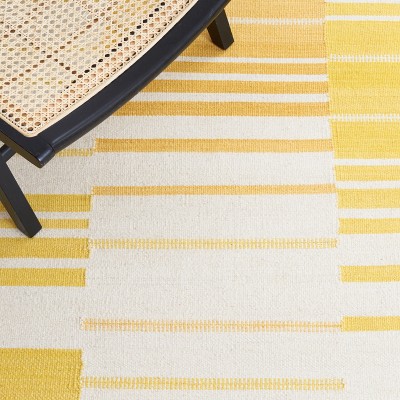 Kilim KLM953 Hand Woven Area Rug - Gold/Ivory - 5'x8' - Safavieh.