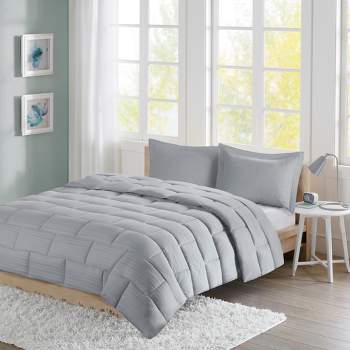 IntelligentDesign Ava Seersucker Down Alternative Comforter Set: Microfiber, Reversible, OEKO-TEX Certified, 3pc - Gray