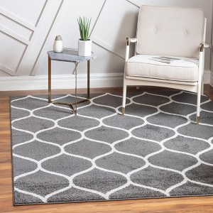 Unique Loom Trellis Frieze Rounded Trellis Indoor Woven Area Rug - 1 of 4