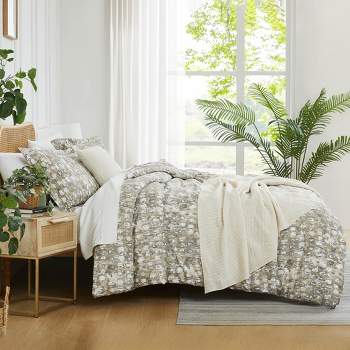 Southshore Fine Living Rhythm 5-Piece Oversized Comforter Set with throw blanket set