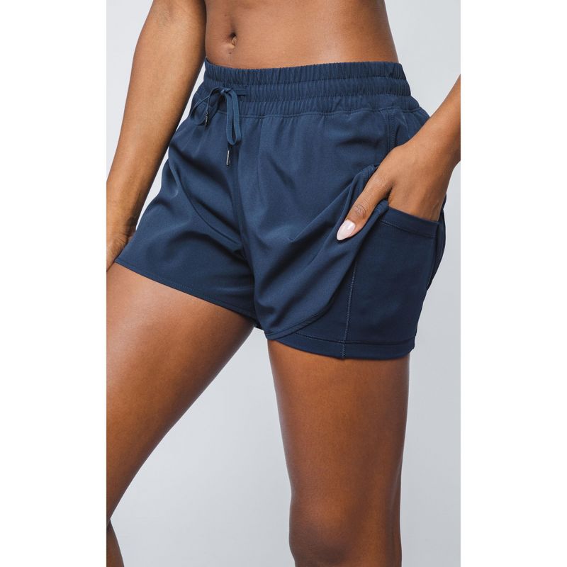 90 Degree By Reflex Womens Lux 2-in-1 Running Shorts with Drawstring, 4 of 5