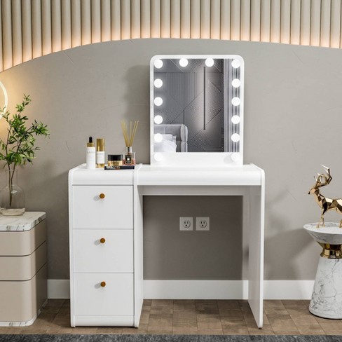 Makeup vanity w store lights