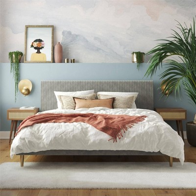 Daphne King-Sized Light Gray Velvet Upholstered Bed with Tufted Headboard
