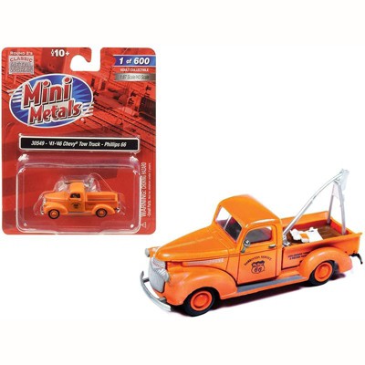 1941-1946 Chevrolet Tow Truck "Phillips 66" Orange 1/87 (HO) Scale Model Car by Classic Metal Works