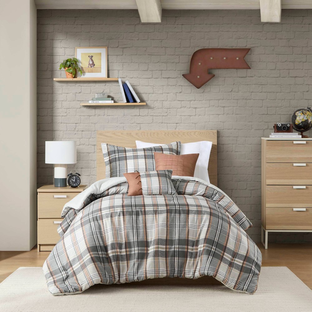 Photos - Bed Linen Intelligent Design Full/Queen Reeve Ultra Soft Plaid Microfiber Comforter