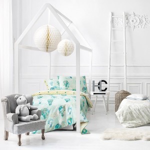 Togas Air Baloon Dreams White Pillowcase - 1 of 4
