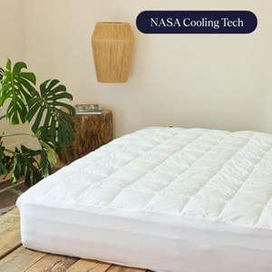 Slumber Cloud Temperature-Regulating Performance Mattress Pad - 1 of 4