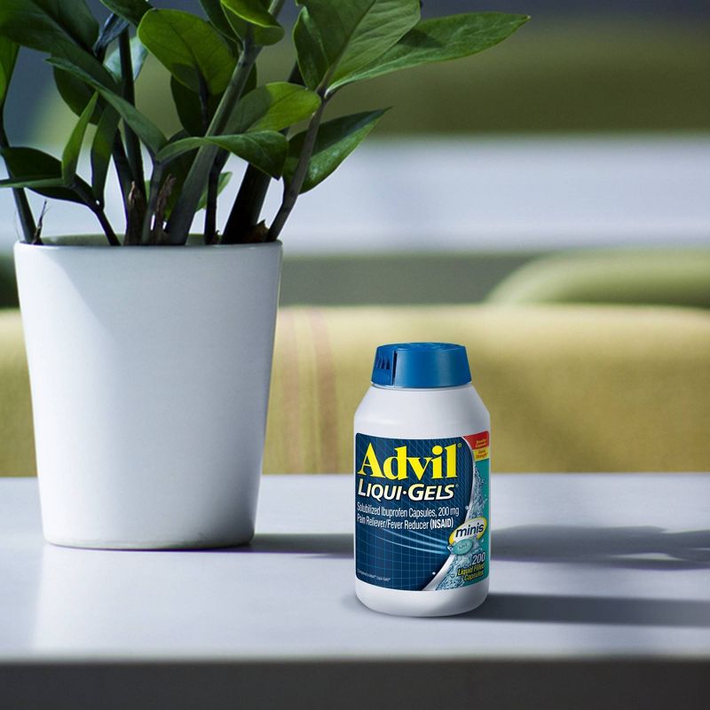Advil Pain Reliever/Fever Reducer Liqui-Gel Minis - Ibuprofen (NSAID), 3 of 12