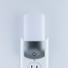 Energizer 2pk Automatic LED Nightlight - 4 of 4