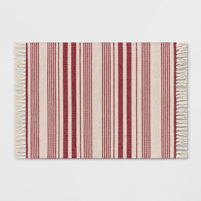 2'x3' Pet Tapestry with Fringes Woven Indoor/Outdoor Rug Red/Ivory - Threshold™