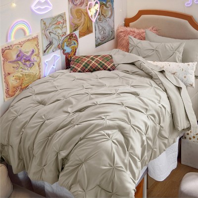 Bedsure | 5/7 Pcs Bed in a Bag Solid Diamond Pintuck Bedding Set for All Season