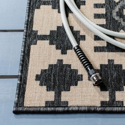 Gray and Ivory Geometric Indoor/Outdoor Area Rug