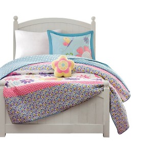 Gracie Mills Alara Springtime Reversible Quilt Set with Throw Pillow - 1 of 4