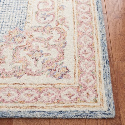 Renaissance Medallion Hand-Tufted Wool Round Rug in Blue