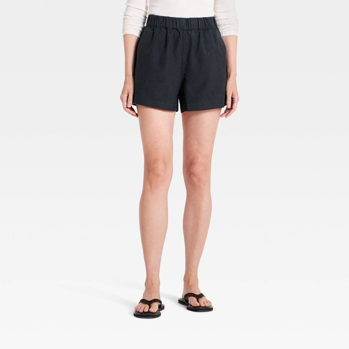 Women's Canvas Pull On Shorts 3.5" - Universal Thread™