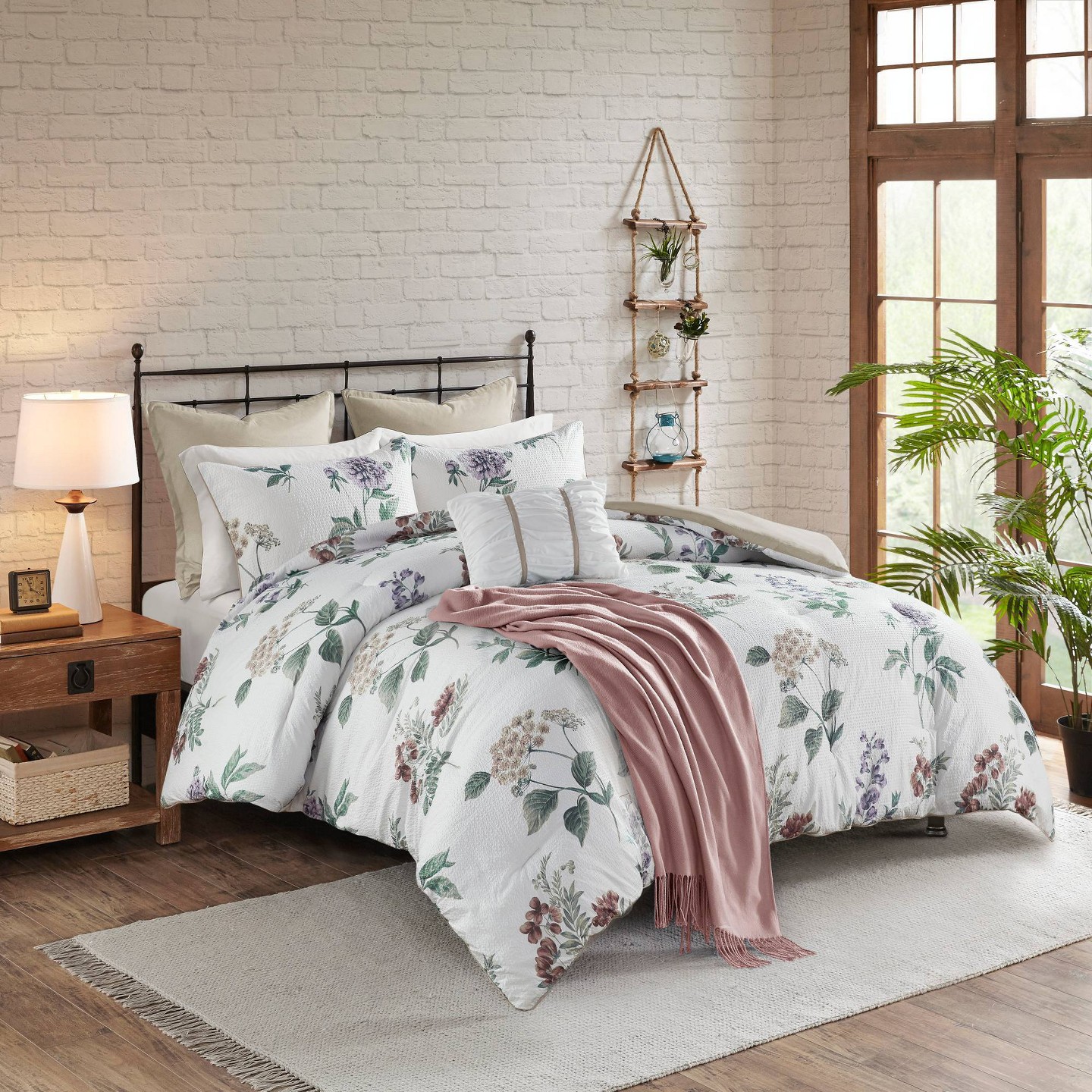 Комплект с одеялом Madison Park Full/Queen 7pc Benita Print Seersucker Comforter Set with Throw Blanket Taupe: Hypoallergenic Floral Bedding, цвет: С принтом — фото 3