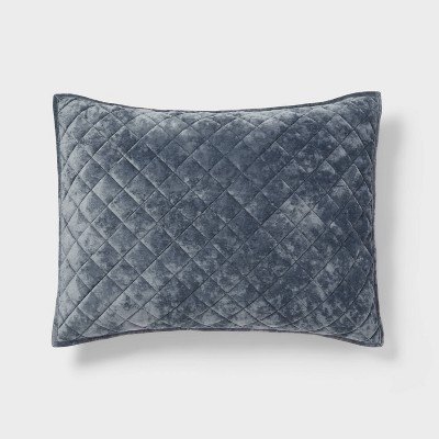 Crushed velvet clearance pillow shams