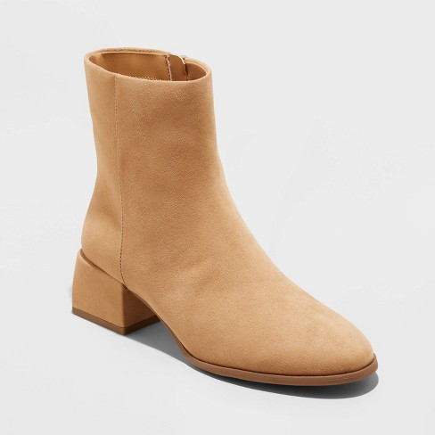 12 Ankle Boots Outfits That Go With Everything