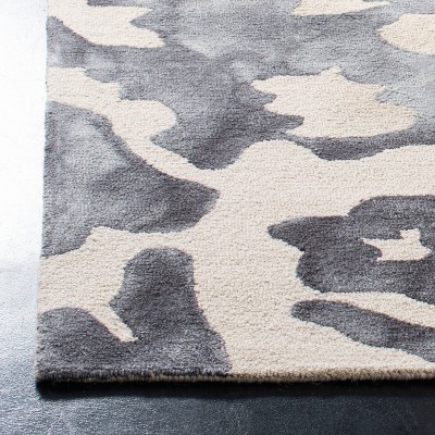 Handmade Black and Beige Wool Tufted Area Rug