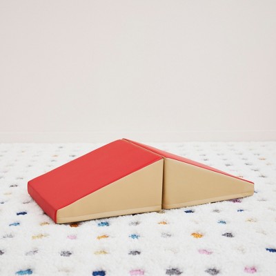 Red and Beige Foam Junior Climbing Ramps, 2-Pack