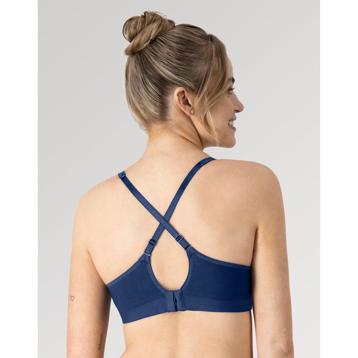 Hanes Foam Evolution Women’s Wireless Bra with SmoothTec Band - thumbnail 6